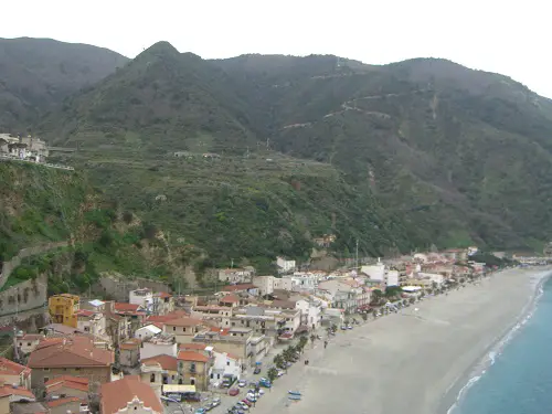 The climate in November and December in Calabria