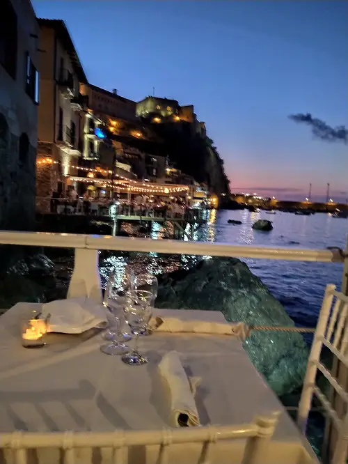 Going to a restaurant in the evening is the most popular nightlife in Calabria