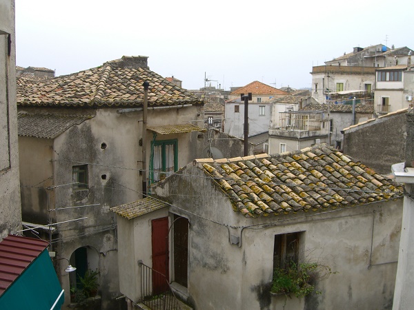 typical rooftops in Calabria