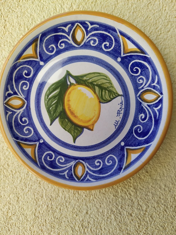 ceramic plate with lemon