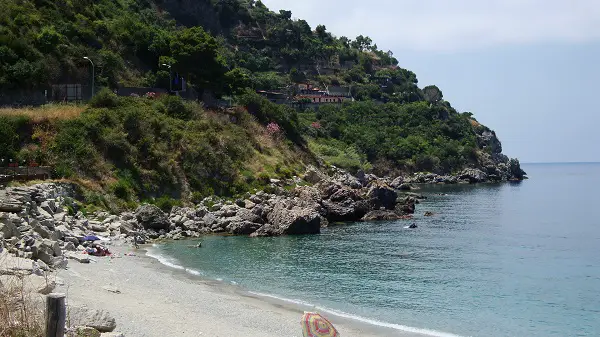 Sailing around Scilla