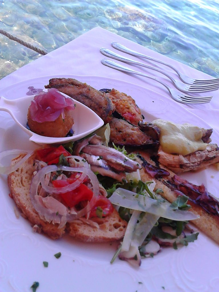 A typical seafood starter in Scilla