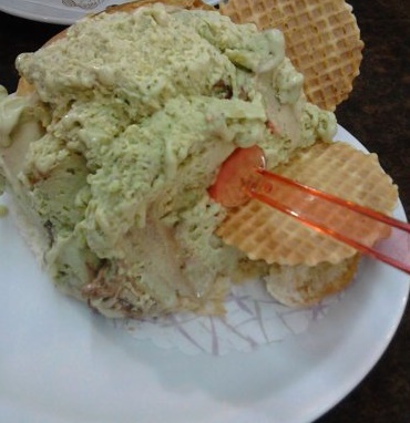 Ice cream in a bun