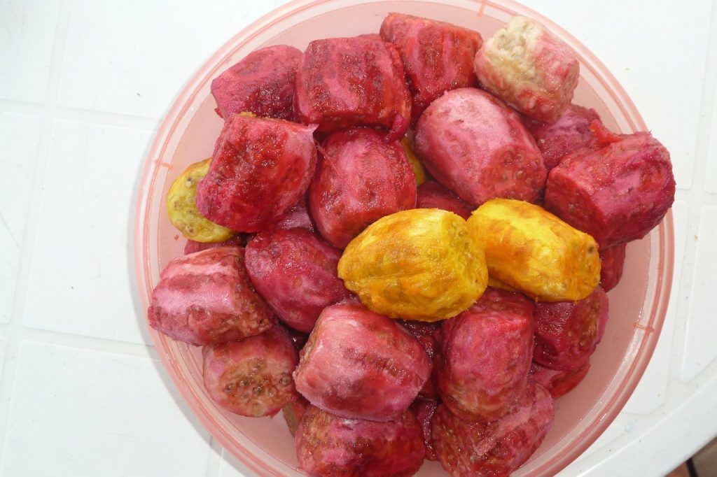 Prickly pear fruits peeled