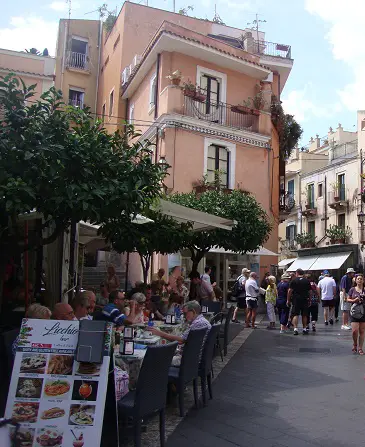 Pavement cafes in Taormina