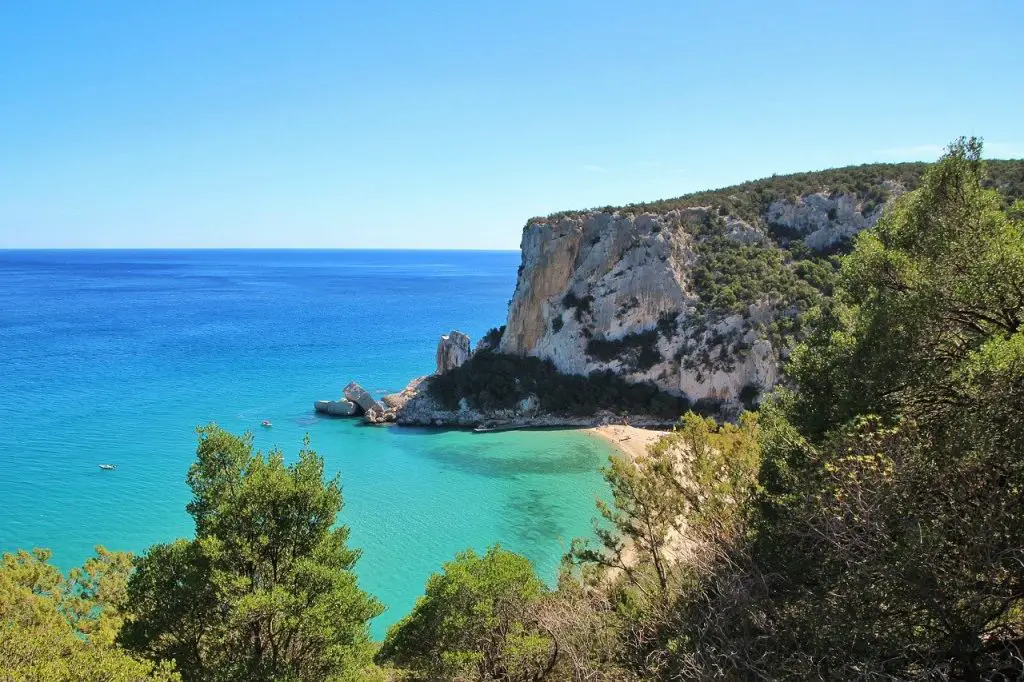 A scuba diving paradise in Sardinia